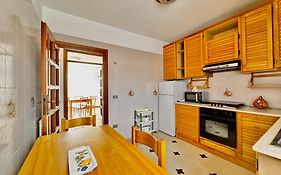 holidaycasa Leone - Con posto auto a 200mt dal Mare